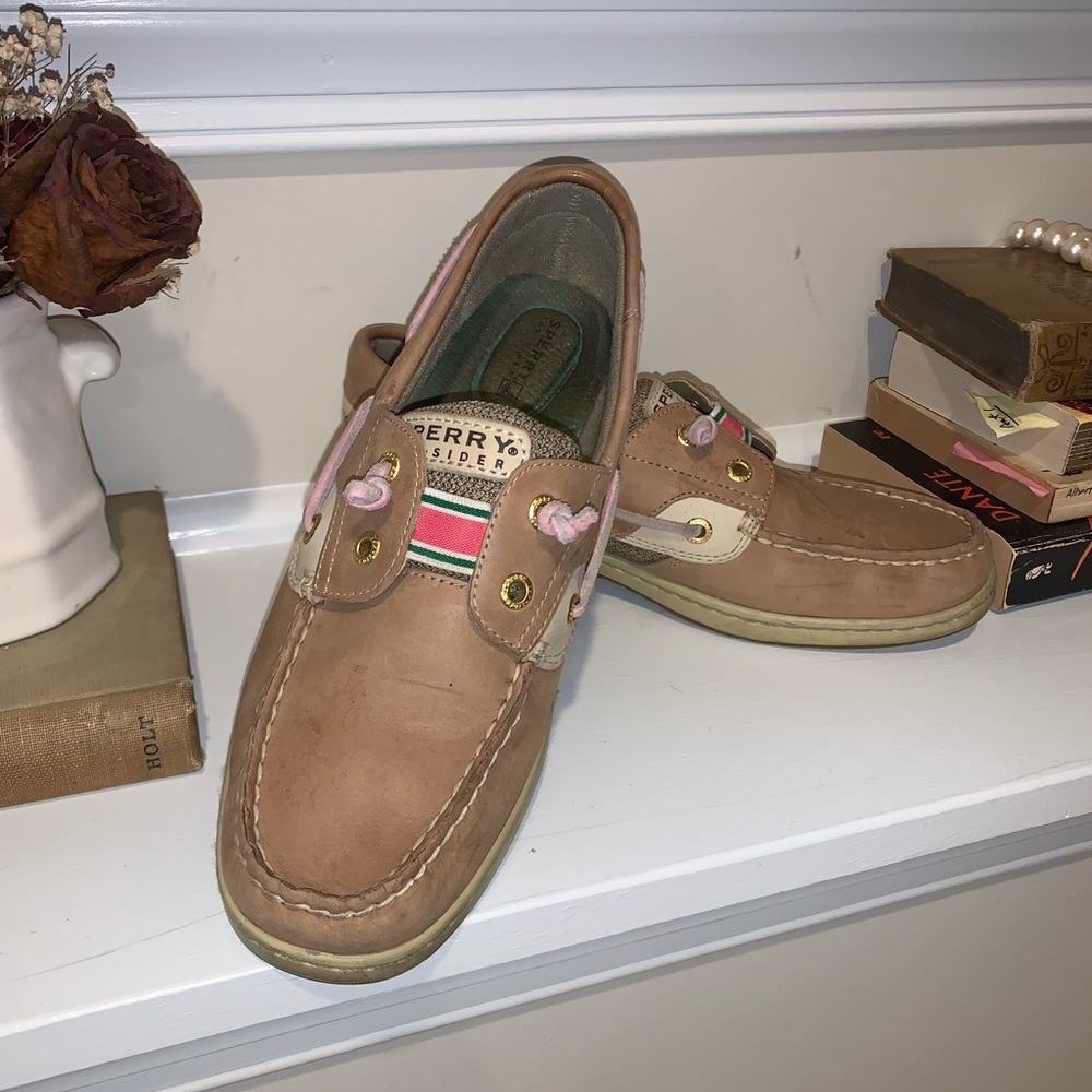 Preppy Sperry Top-sider boat shoes ⛵️